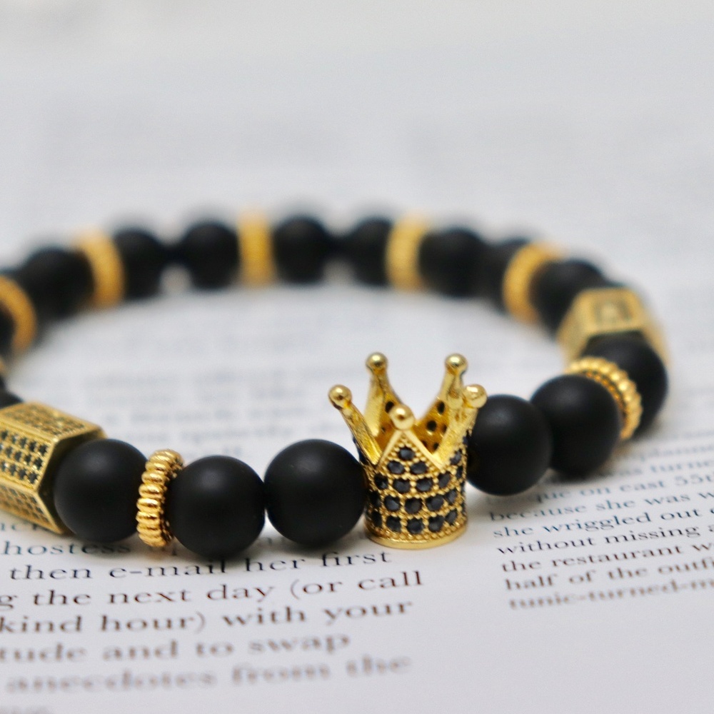 Turquoise Black Frosted Bead Bracelet w Gold Crown